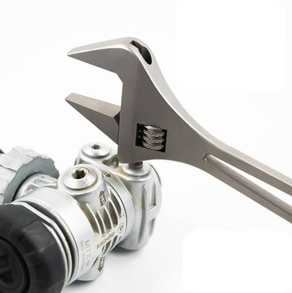 チタン製工具の取り扱いを開始しました！