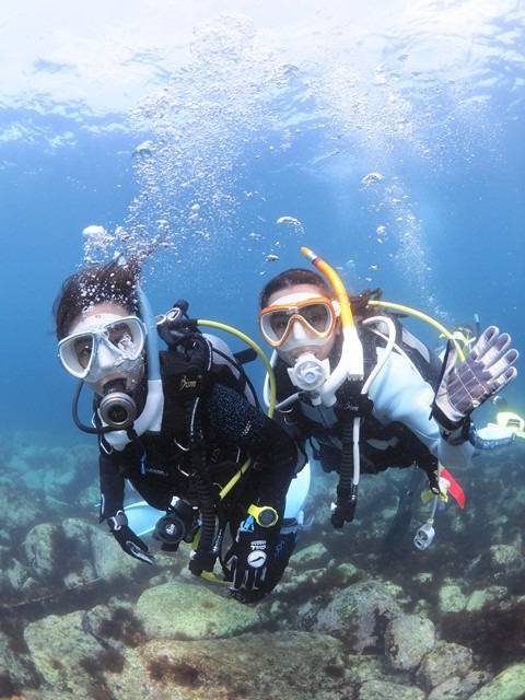 伊豆・稲取の美しい海でダイビングスキルを身につける