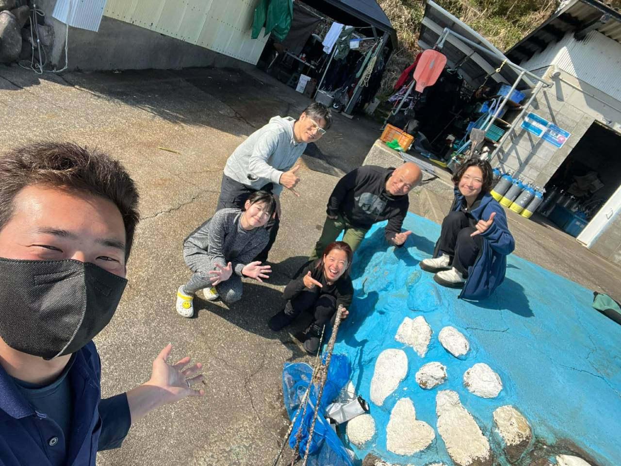 海中清掃ダイブでレアシーン！ヒョウモンダコの交尾を観察